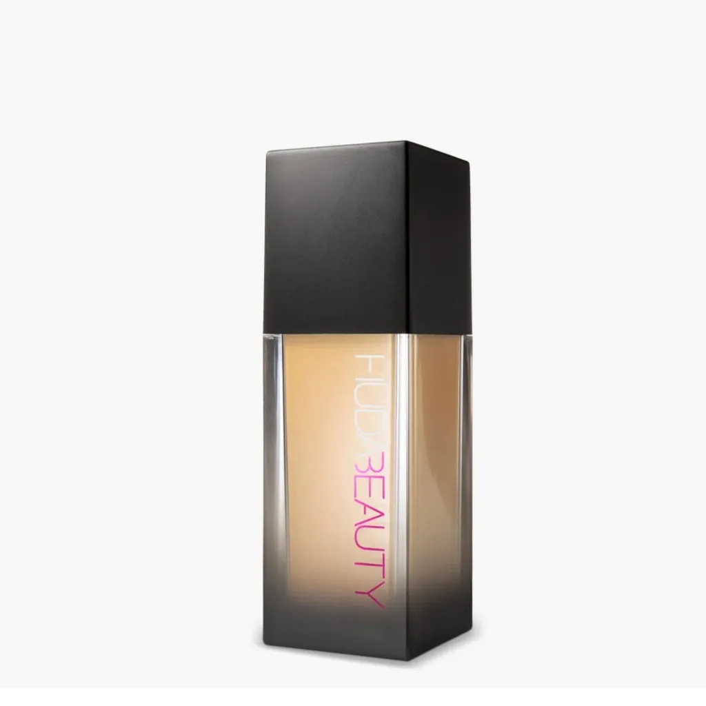 Huda Beauty #FauxFilter Foundation