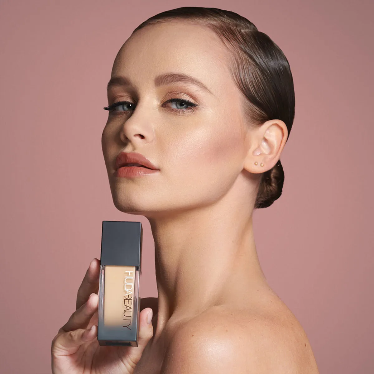 Huda Beauty #FauxFilter Foundation