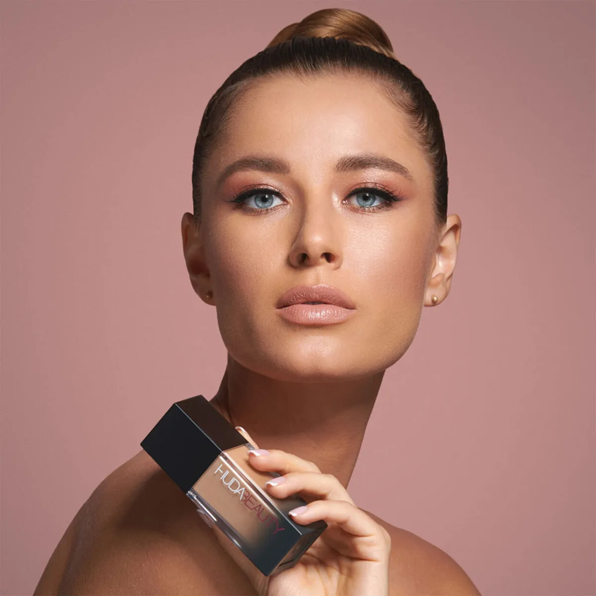 Huda Beauty #FauxFilter Foundation