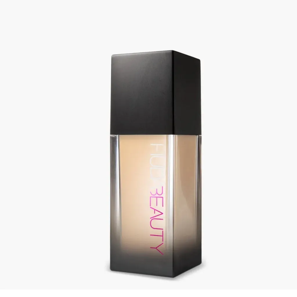 Huda Beauty #FauxFilter Foundation
