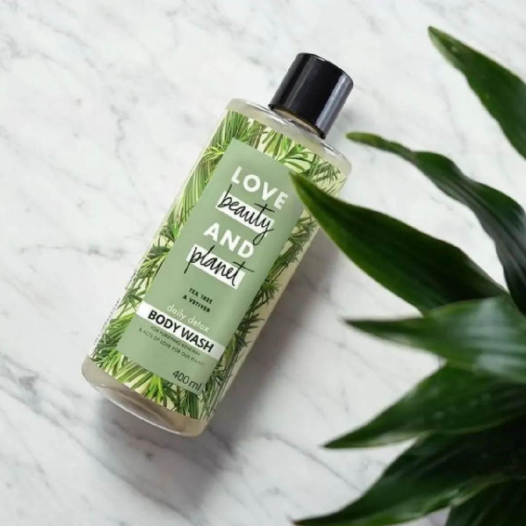 Tea Tree & Vetiver Daily Detox Refreshing Body Wash - 400ml